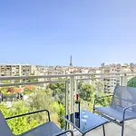 101 Penthouse Royal à Paris avec Vue Imprenable sur la Tour Eiffel